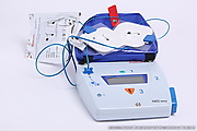 defibrillator with paddles - click for larger version